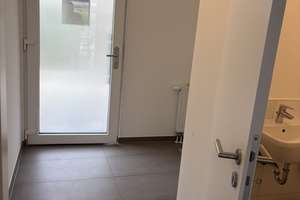 Besichtigung Samstag 15.08.26  von 10-11 Uhr Reihenhaus in sehr schöner Lage, noch nie bewohnt – Hintere Straße 56a, 90768 Atzenhof, Burgfarrnbach, Fürth – Vorschaubild 3
