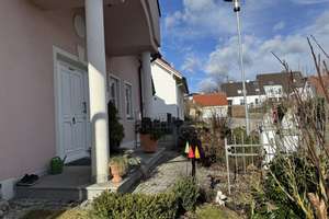 Stilvoll leben - großzügig wohnen: Traumhaftes Einfamilienhaus in ruhiger Lage in Essenbach – Die vollständige Adresse der Immobilie erhältst du vom Anbieter., 84051 Essenbach – Vorschaubild 27