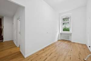 Familienfreundliches Altbauwohnung in begehrter Lage von Berlin-Friedenau – Die vollständige Adresse der Immobilie erhältst du vom Anbieter., 12163 Steglitz, Berlin – Vorschaubild 10