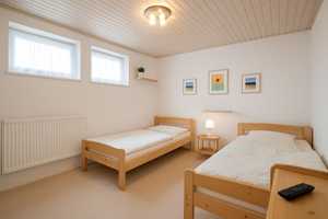 Sofort wohlfühlen: Wohnen mit Aussicht – Solides Fertighaus mit Potenzial und Süd-West-Garten – Fürstenfeldbruck (Kreis) – Vorschaubild 17