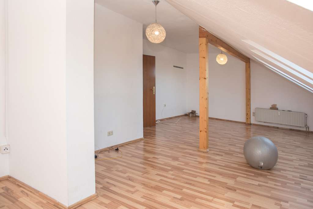 Immobilie in Maintal - Penthouse Etage in top gepflegter Anlage - Bild 1