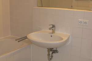 Moderne, renovierte 3-Zi-Dachgeschoss-Wohnung (kein Balkon), perfekt für 2er-WG – Die vollständige Adresse der Immobilie erhältst du vom Anbieter., 70372 Kurpark, Stuttgart – Vorschaubild 8