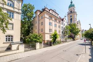 Lichtdurchflutete 3-Zimmer Souterrainwohnung in Bestlage der Maxvorstadt Schwabing