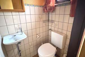 Doppelhaushälfte mit viel Potenzial, großem Garten und Garage an den Rheinwiesen  – Die vollständige Adresse der Immobilie erhältst du vom Anbieter., 47226 Hochemmerich, Duisburg – Vorschaubild 7