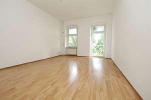 RUHIGER RÜCKZUGSORT IN BELIEBTER KIEZ-LAGE - NETTE COMMUNITY - BALKON MIT BLICK INS GRÜNE – Weserstr. 203a, 12047 Neukölln (Ortsteil), Berlin – Vorschaubild 12