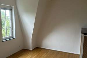 Herzlich willkommen in Schwachhausen! 4 Zimmer mit Fahrstuhl – Die vollständige Adresse der Immobilie erhältst du vom Anbieter., 28209 Schwachhausen (Ortsteil), Bremen – Vorschaubild 19