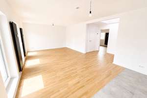 96m² im PENTHOUSE / ERSTBEZUG: hochwertige Ausstattung, super zentral & Terrasse