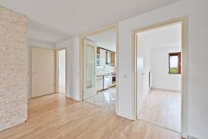 Wohnen am Naturschutzgebiet: Bezugsfreie 4-Zimmer-Wohnung – Die vollständige Adresse der Immobilie erhältst du vom Anbieter., 80939 Freimann, München – Vorschaubild 3
