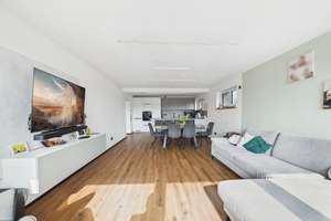 Luxus-MFH in Regensburg – kernsaniert, Garten, Pool & PV-Anlage auf Neubauniveau! – Die vollständige Adresse der Immobilie erhältst du vom Anbieter., 93055 Burgweinting-Harting, Regensburg – Vorschaubild 15