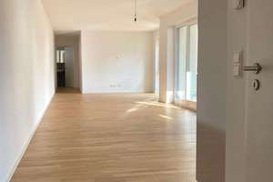 KERNSTADT * MODERNE 4-ZI. WHG * inkl. EBK, SÜD-TERRASSE,  BADEWANNE, TIEFGARAGE, AUFZUG uvm. – Grillparzerweg 17, 74074 Heilbronn, Heilbronn – Vorschaubild 2