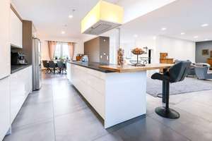 Moderne Stadtvilla mit Pool und großzügigem Garten – luxuriöses Wohnen in ruhiger Lage von Neuried – Die vollständige Adresse der Immobilie erhältst du vom Anbieter., 77743 Neuried – Vorschaubild 17