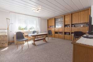 Zweifamilienhaus mit zusätzlichem Bebauungspotenzial| 2 Wohneinheiten | Garten | Doppelcarport – Die vollständige Adresse der Immobilie erhältst du vom Anbieter., 30629 Misburg-Nord, Hannover – Vorschaubild 4