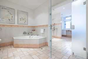 Schlei: Elegante, barrierefreie Villa mit Panoramablick, ELW, Indoor-Pool, separatem EFH und priv... – Schleswig-Flensburg (Kreis) – Vorschaubild 12