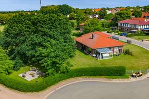 Exklusiver Bungalow mit parkähnlichem Grundstück in attraktiver Wohnlage nahe der Ostsee! – Die vollständige Adresse der Immobilie erhältst du vom Anbieter., 23948 Klütz – Vorschaubild 9