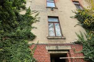 Mehrfamilienhaus mit guter Bausubstanz und viel Potential wartet auf Sanierung zentrumsnah in Plauen – Plauen – Vorschaubild 2