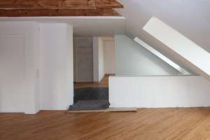 Originelle helle Loft Dachwohnung Uninähe. Nach KfW Standart Saniert – Die vollständige Adresse der Immobilie erhältst du vom Anbieter., 35125 Wesertor, Kassel – Vorschaubild 7