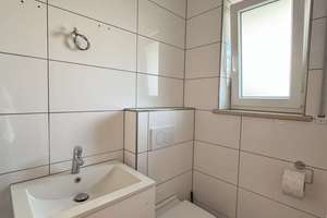 Großzügiges Familiendomizil zum Leben, Entspannen & Genießen – Die vollständige Adresse der Immobilie erhältst du vom Anbieter., 94351 Feldkirchen – Vorschaubild 5