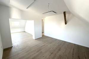 Erstbezug nach Sanierung: Helle DG-Wohnung mit Einbauküche – 74348 Lauffen am Neckar – Vorschaubild 4