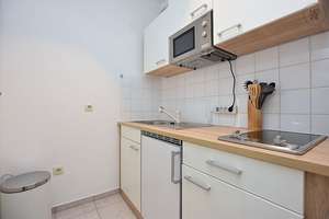 Sonnige, modern möblierte Wohnung mit Balkon in Stuttgart Botnang – Die vollständige Adresse der Immobilie erhältst du vom Anbieter., 70195 Botnang-Nord, Stuttgart – Vorschaubild 3