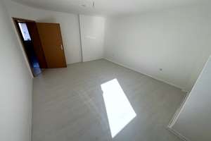 Helle, großzügige Wohnung mit viel Platz & Potenzial – zentral gelegen – Bernhardstr. 3, 47166 Neumühl, Duisburg – Vorschaubild 16