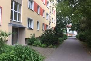 Wir renovieren für Sie! Großer Balkon! Küche und Bad mit Fenster! – Kipsdorfer Str. 129, 1277 Tolkewitz/Seidnitz-Nord, Dresden – Vorschaubild 1