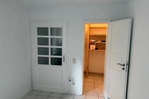 Repräsentative 4-Zimmer-Wohnung mit Terrasse und Garten – Die vollständige Adresse der Immobilie erhältst du vom Anbieter., 33739 Jöllenbeck, Bielefeld – Vorschaubild 2