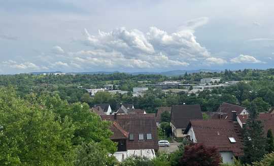 Charmantes freistehendes Einfamilienhaus mit viel Privatsphäre und Charakter