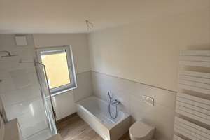 Exklusive 3-Raum-Wohnung mit gehobener Innenausstattung mit Balkon im Hochparterre  – Gemeinerstrasse 1a, 93053 Kasernenviertel, Regensburg – Vorschaubild 3