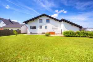Sehr viel Platz für Ihre Familie! Geräumiges Einfamilienhaus in Pfakofen! – Regensburg (Kreis) – Vorschaubild 1