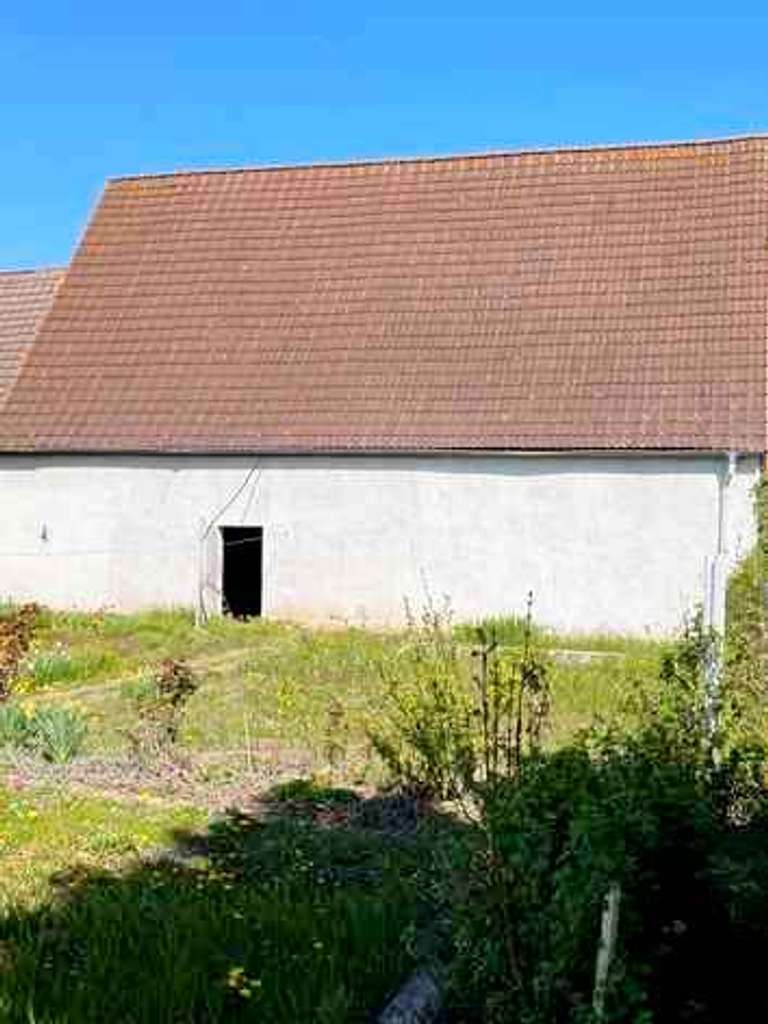 Immobilie in Freisbach - Freistehendes Einfamilienhaus mit Scheune, Hof und Südgarten in Freisbach  - Bild 4