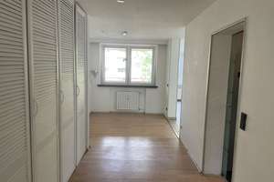 Renovierte 4-Zimmer-Wohnung mit zwei Balkonen und Tiefgaragenstellplatz!! – Die vollständige Adresse der Immobilie erhältst du vom Anbieter., 90441 Hohe Marter, Nürnberg – Vorschaubild 4