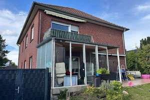 Wohntraum für Familien & Anleger: Vermietetes Zweifamilienhaus in ruhiger Lage von Lippstadt-Esbeck! – Die vollständige Adresse der Immobilie erhältst du vom Anbieter., 59558 Lippstadt – Vorschaubild 3
