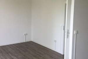Gemütliche 3-Raumwohnung mit offener Küche und Balkon! – Birkwitzer Weg 7, 1257 Leuben (Stadtteil), Dresden – Vorschaubild 6