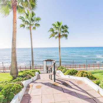 Studie zu verkaufen mit Touristenlizenz und Meerblick in der Wohnanlage Algaida Calahonda, Mijas