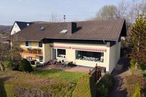 Gepflegtes Split-Level-Haus mit Einliegerwohnung (vermietet) und tollem Garten - nahe Hamm/Sieg! – Die vollständige Adresse der Immobilie erhältst du vom Anbieter., 57577 Hamm (Sieg) – Vorschaubild 3