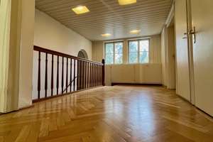 Grünwalder Rohdiamant * Charmantes Einfamilienhaus mit großem Potential zur individuellen Gestaltung – Dr.-Hans-Staub-Str. 10, 82031 Grünwald – Vorschaubild 10