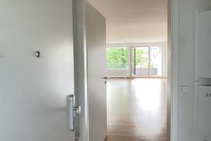 große Wohnung mit 3 SZ | sonniger Balkon | Einbauküche | Aufzug | TG – Abelsbergstraße 26D, 70190 Ostheim, Stuttgart – Vorschaubild 2