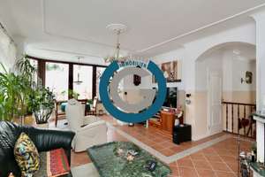 CA. 207 m² WOHN-/NUTZFLÄCHE - GROSSZÜGIGE MAISONETTE MIT GARTEN - WOHNEN MIT HAUSFLAIR – Die vollständige Adresse der Immobilie erhältst du vom Anbieter., 12621 Kaulsdorf, Berlin – Vorschaubild 1