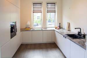 Einziehen ohne Kompromisse – Moderne Doppelhaushälfte mit Traumküche – Die vollständige Adresse der Immobilie erhältst du vom Anbieter., 46045 Styrum, Oberhausen – Vorschaubild 2