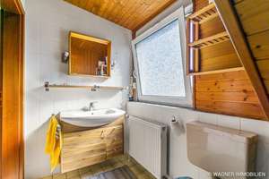 Dachgeschosswohnung mit Balkon in Erbenheim zu vermieten  | WAGNER IMMOBILIEN – Die vollständige Adresse der Immobilie erhältst du vom Anbieter., 65205 Erbenheim, Wiesbaden – Vorschaubild 7
