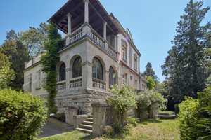 Elegante Residenz umgeben von großzügiger Parkanlage – Stuttgart – Vorschaubild 1