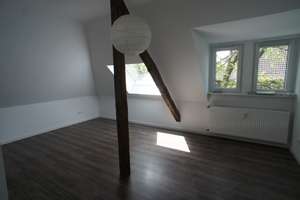 *Essen-Rüttenscheid* - Gemütliche DG-Wohnung in modernisiertem Haus! – Langenbeckstraße 25, 45130 Rüttenscheid, Essen – Vorschaubild 12