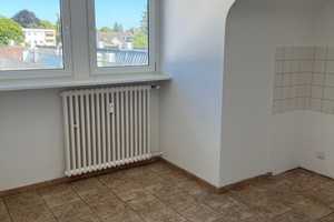 Schöne Dachgeschosswohnung / 3 Zimmer in Mönchengladbach, Nähe  Schmölderpark – Urftstraße 44, 41239 Mönchengladbach – Vorschaubild 3