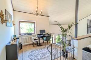 Schuch Immobilien - Großzügiges Reihenhaus mit Garten und Kamin in Wiesbaden-Delkenheim – Die vollständige Adresse der Immobilie erhältst du vom Anbieter., 65205 Delkenheim, Wiesbaden – Vorschaubild 4