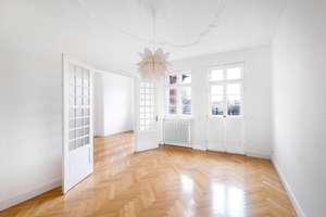 Jugendstiljuwel mit Seeblick in denkmalgeschütztem Gebäude mit ausbaufähigem Dachgeschossrohling – Die vollständige Adresse der Immobilie erhältst du vom Anbieter., 13086 Weißensee, Berlin – Vorschaubild 1