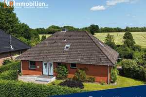 Freundliches und kompaktes Einfamilienhaus am Feldrand in Hohn – Rendsburg-Eckernförde (Kreis) – Vorschaubild 1
