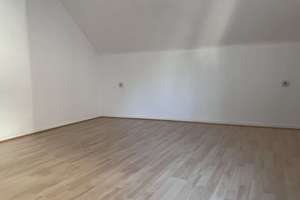 Gepflegte 2‑Zimmer‑Wohnung in ruhiger Lage von Oberhausen – Die vollständige Adresse der Immobilie erhältst du vom Anbieter., 46119 Klosterhardt-Nord, Oberhausen – Vorschaubild 2