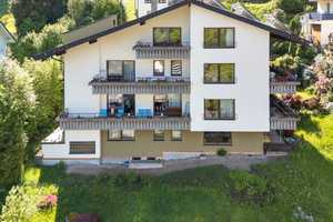 3-Parteienhaus mit unverbaubarer Panoramaaussicht - Kapitalanleger oder Eigennutz (Mehrgenerationenw – Calw (Kreis) – Vorschaubild 1