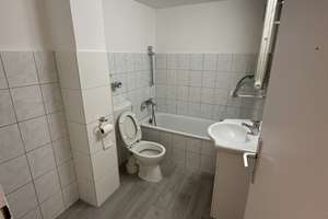 Helle 3-Zimmer-Wohnung mit zwei Balkonen in Köln-Riehl – Die vollständige Adresse der Immobilie erhältst du vom Anbieter., 50735 Riehl, Köln – Vorschaubild 9