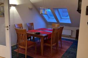 Geschmackvolle, gepflegte 2,5-Zimmer-Dachgeschosswohnung mit geh. Innenausstattung mit EBK – Wildenfelser Straße 22, 81249 Aubing-Süd, München – Vorschaubild 7